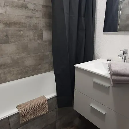 Apartment Jolie Vue - La Loge Hyères